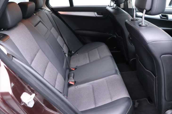 Mercedes-Benz Třídy C 2,1 250CDI 150kW Avantgarde