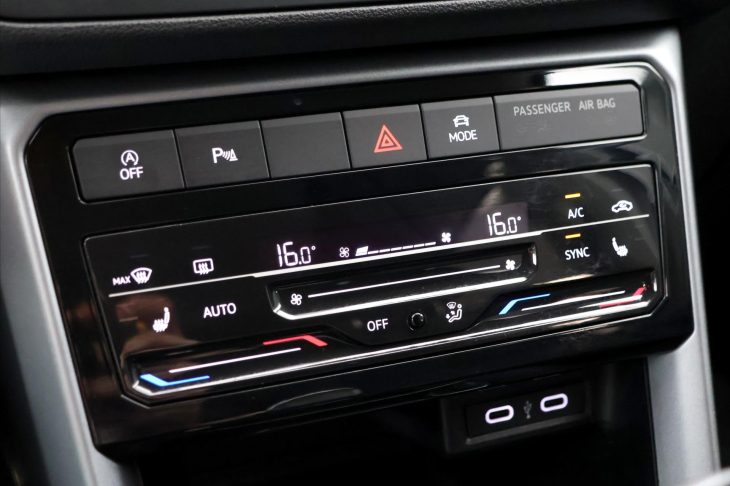 Volkswagen T-Cross 1,0 TSI 81kW Life Aut.klima Tažné