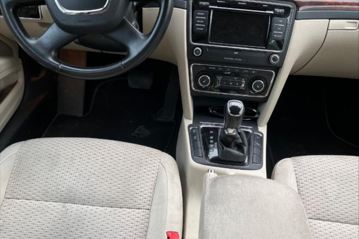 Škoda Superb 2,0 TDI 103kW DSG CZ Elegance