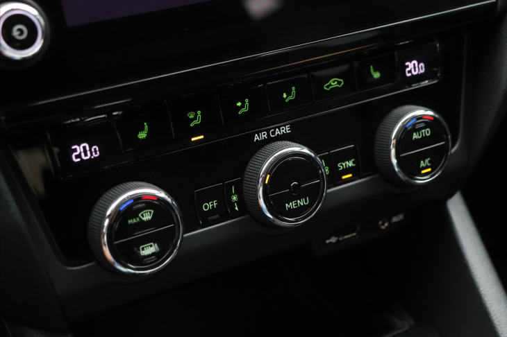 Škoda Octavia 1,6 TDi 85 kW Style Tažné Klima