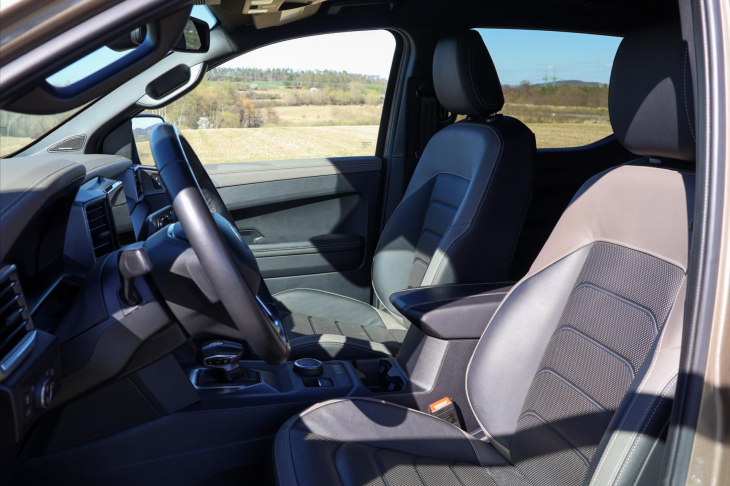 Volkswagen Amarok 3,0 TDI 177kW AVENTURA CZ DPH