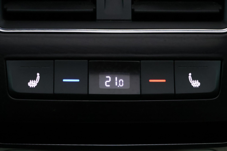 Škoda Superb 2,0 TDI 4x4 DSG L&K Matrix DPH