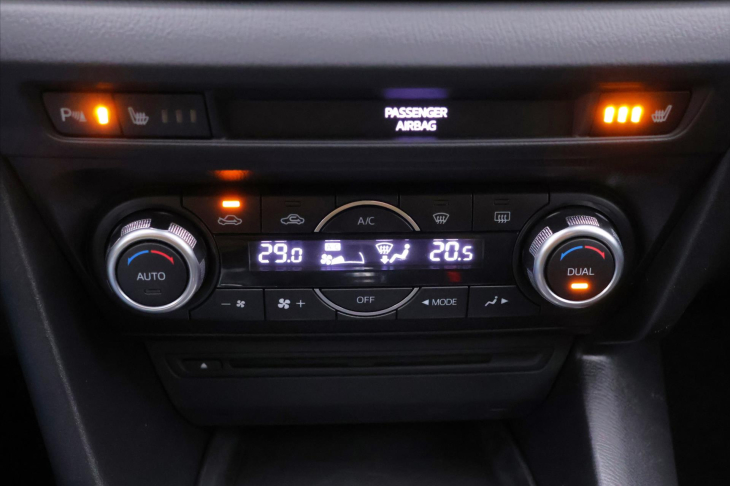 Mazda 3 2,0 i 121kW Sports-Line Xenon