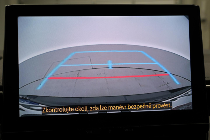 Toyota Corolla 2,0 HEV CZ Executive Sport DPH