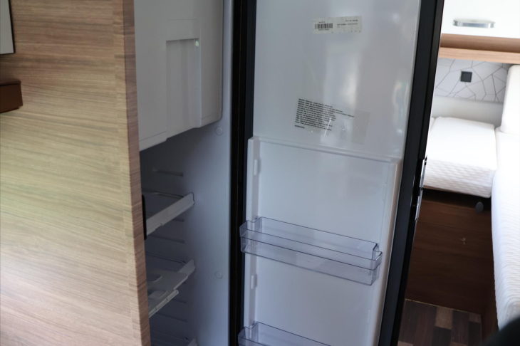 Weinsberg CaraCompact 2,3 Pepper CZ Navi 1.Majitel