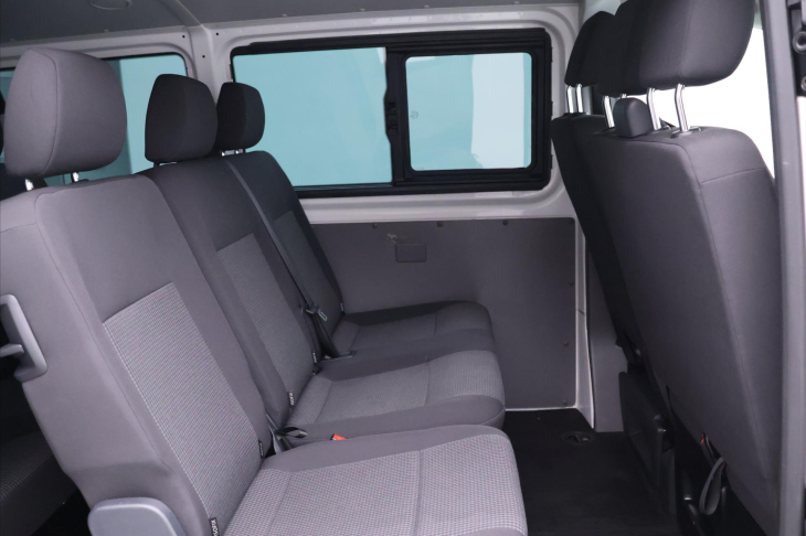 Volkswagen Transporter 2,0 TDI 110kW DSG 9-Míst CZ DPH