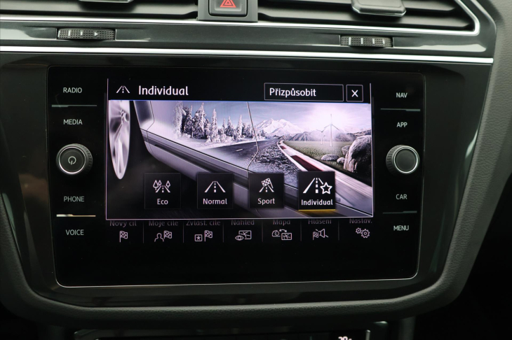 Volkswagen Tiguan 2,0 TDI Highline 4x4 DSG DPH