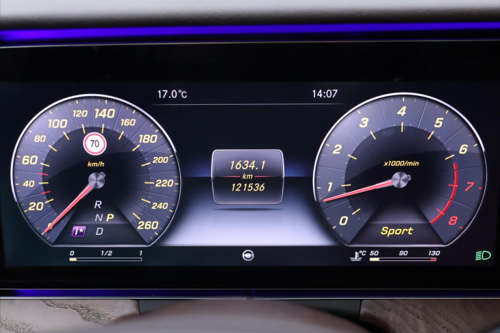 Mercedes-Benz Třídy E 3,5 400 245kW Aut. 4MATIC CZ
