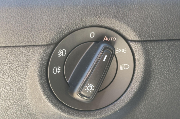 Škoda Octavia 1,6 TDI DSG CZ Style LED DPH