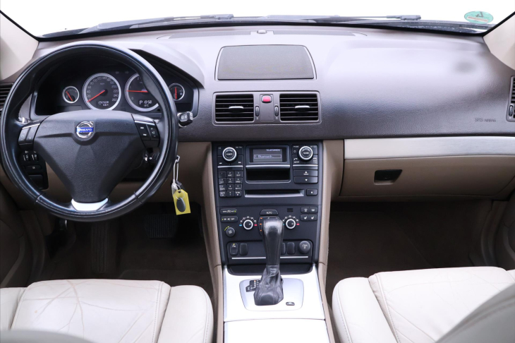 Volvo XC90 2,4 D5 147kW AWD Kinetic
