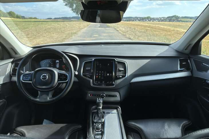 Volvo XC90 2,0 D 165 kW Inscription CZ