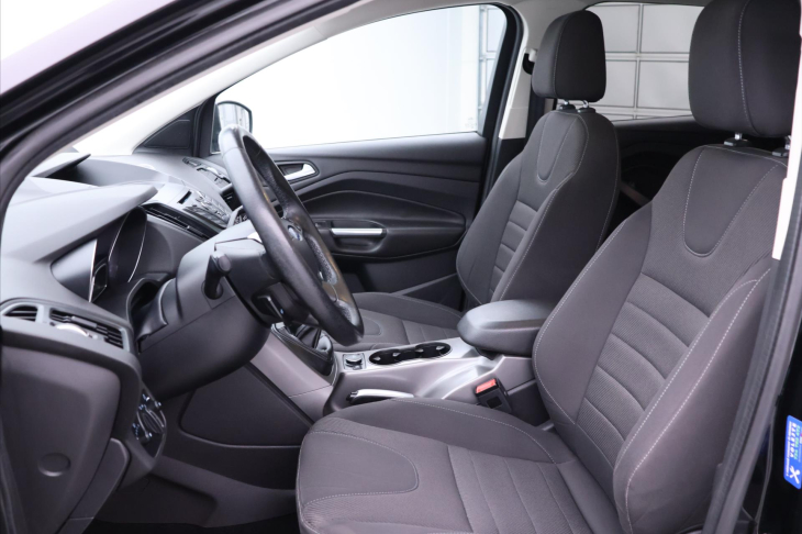 Ford Kuga 1,5 EB 110kW Trend Serv.Kniha