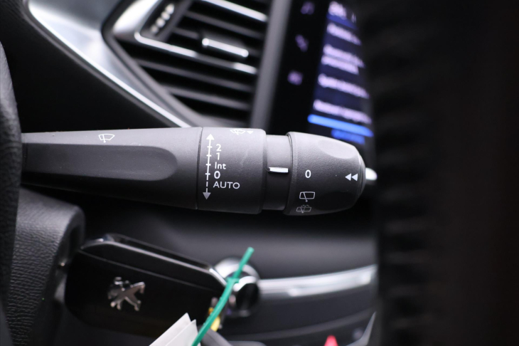 Peugeot 308 1,5 HDI 96kW CZ 1.Maj DPH