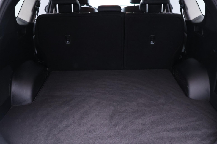 Hyundai Santa Fe 2,2 CRDI 142kW CZ 1.Maj DPH