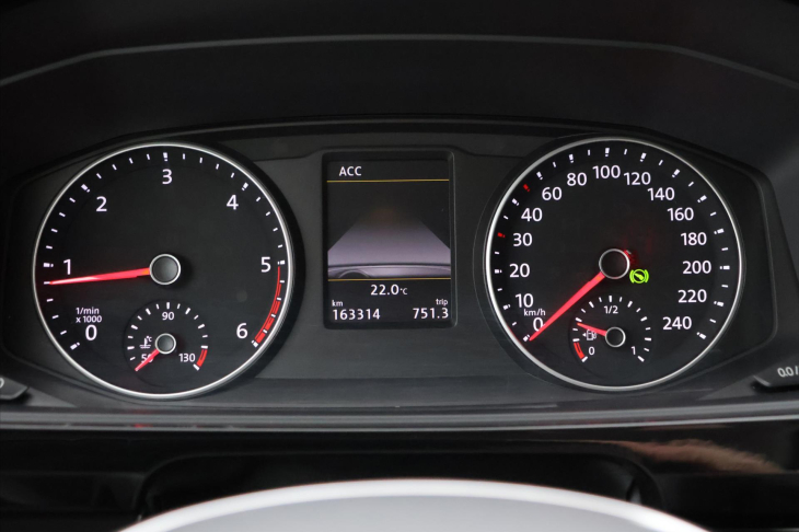 Volkswagen Multivan 2,0 TDI 146kW Highline DSG CZ DPH