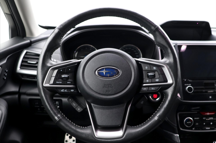 Subaru Forester 2,0 e-Boxer 110kW Executive CZ