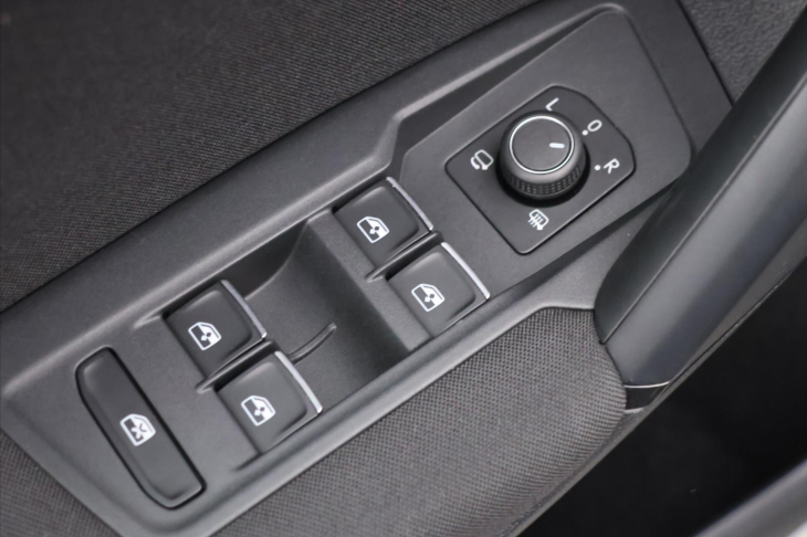 Volkswagen Tiguan 1,4 TSI 92KW CZ KLIMA LED