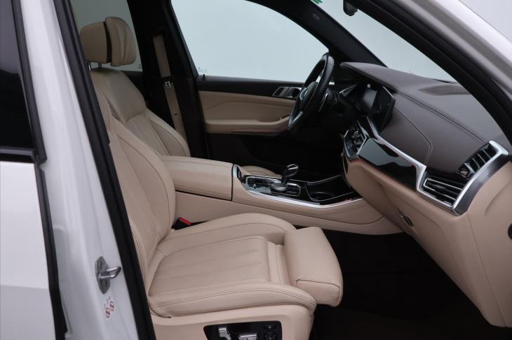 BMW X5 3,0 40 250kW xDrive Mpaket DPH