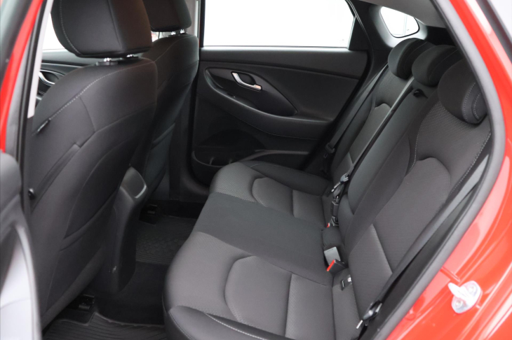 Hyundai i30 1,4 T-GDI 103 kW Style Fastback