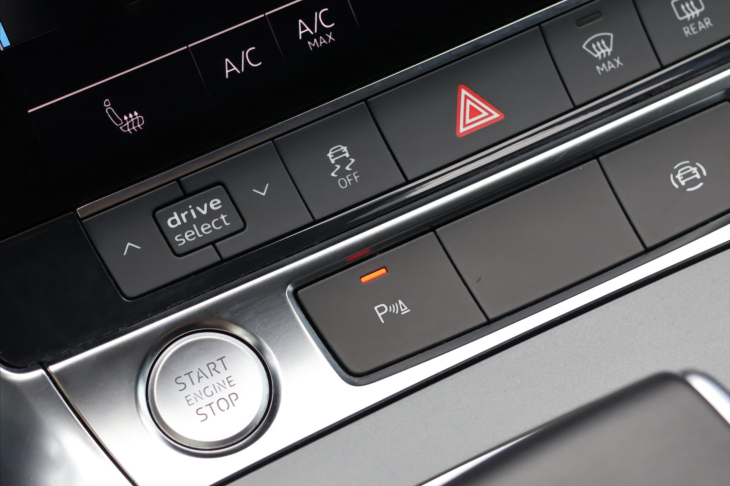 Audi A6 2,0 45 TFSI 180kW S tronic DPH