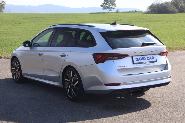 Škoda Octavia 2,0 TDI DSG Style Sport DPH