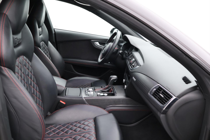 Audi A7 3,0 TDI 240kW Competiton S-LINE CZ DPH