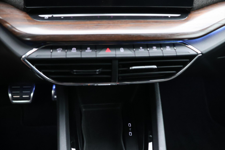 Škoda Octavia 2.0 TDI 147kW DSG Scout 4x4 CZ