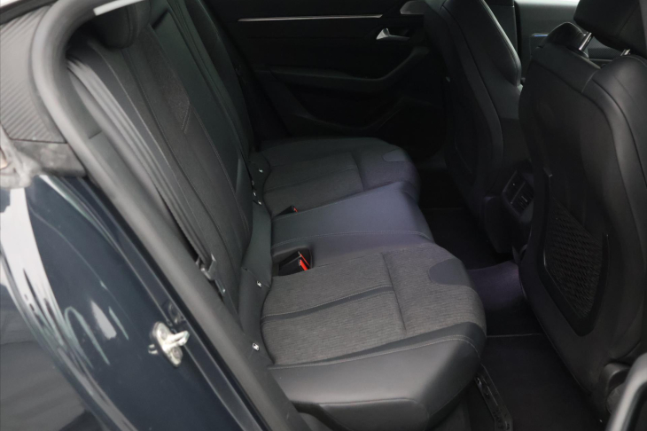 Peugeot 508 1.6 PureTech 133kW Allure CZ DPH