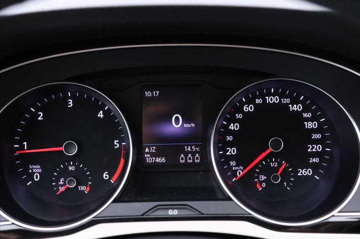 Volkswagen Passat 2,0 TDI 110kW Highline DPH