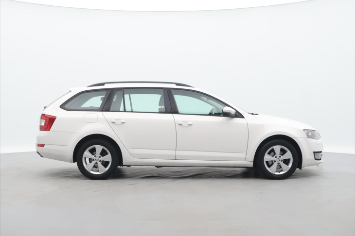 Škoda Octavia 1,6 TDI 81kW Style CZ Xenon