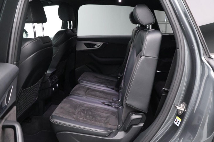 Audi Q7 3,0 TDI 200kW Quattro S-LINE