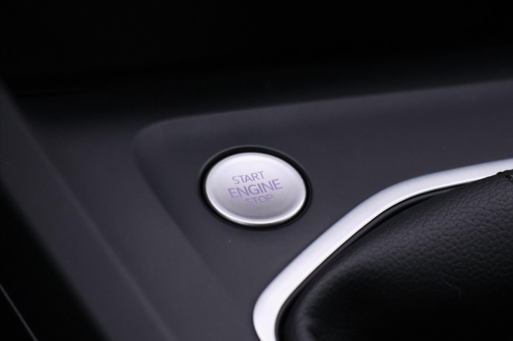 Volkswagen Golf Variant 1,5 TSI 96kW Life CZ DPH