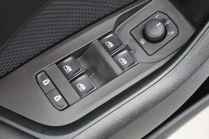 Škoda Octavia 2,0 TDI 85kW Ambition CZ DPH