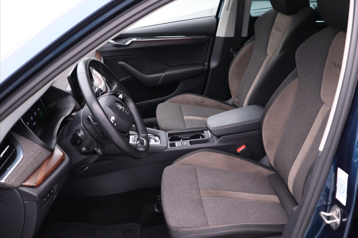 Škoda Octavia 2,0 TSI 140kW DSG Scout DPH