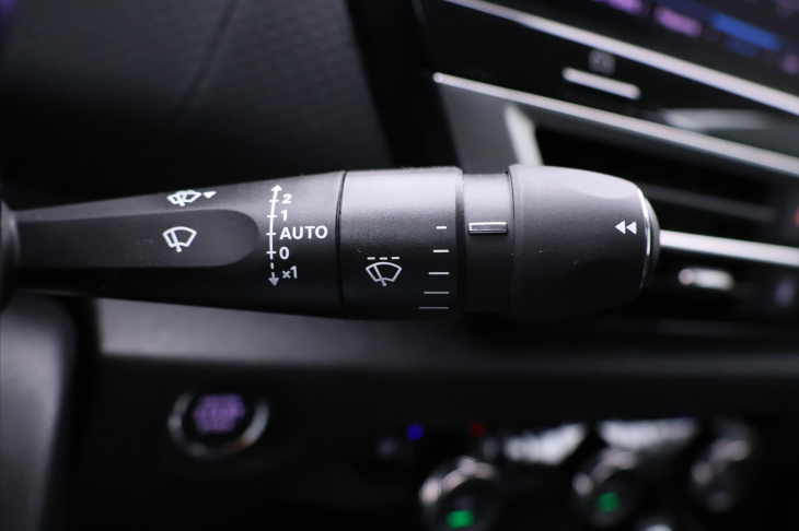 Citroën C4 1,2 PT 96kW Shine Aut Kůže HUD