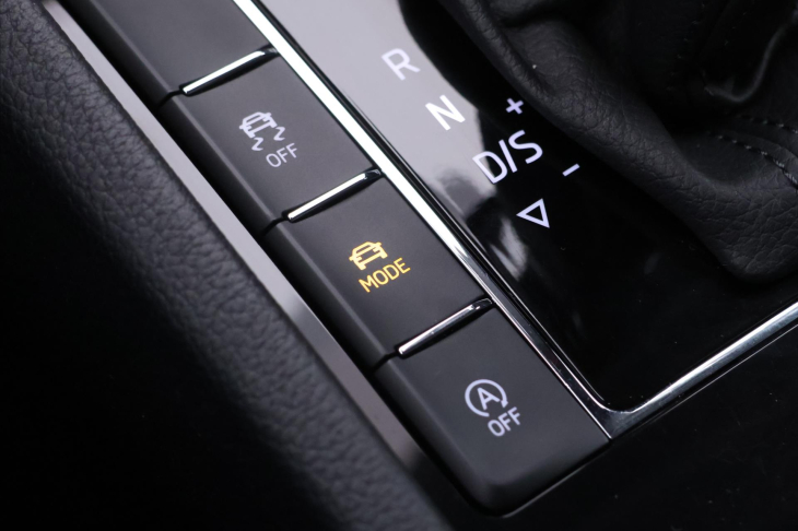 Škoda Superb 2,0 TDI 140kW DSG 4x4 L&K DPH