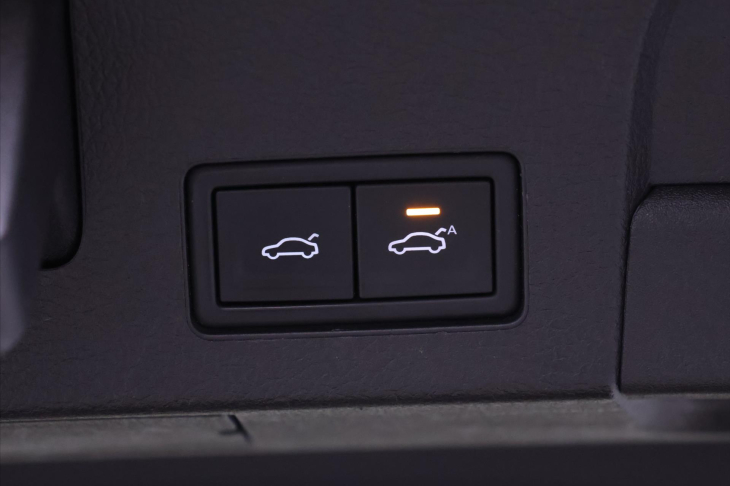 Volkswagen Arteon 2,0 TSI 200kW R-Line 4M CZ DPH