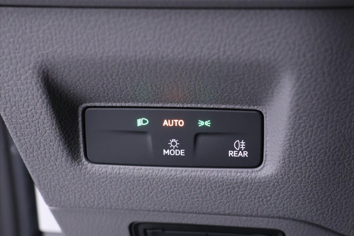 Volkswagen Crafter 2,0 TDI 35 Automat L5H2 Tažné