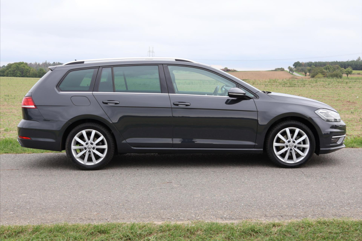 Volkswagen Golf 1,5 TSI 110kW DSG Highline DPH
