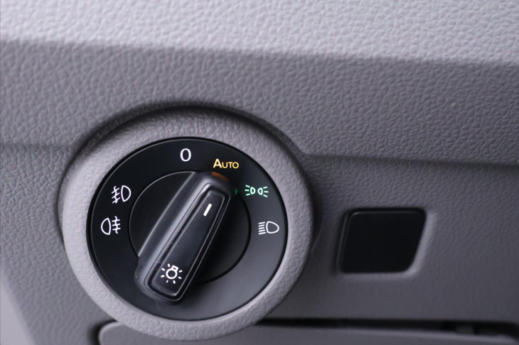 Volkswagen Transporter 2,0 TDI 110kW 9-Míst CZ DPH