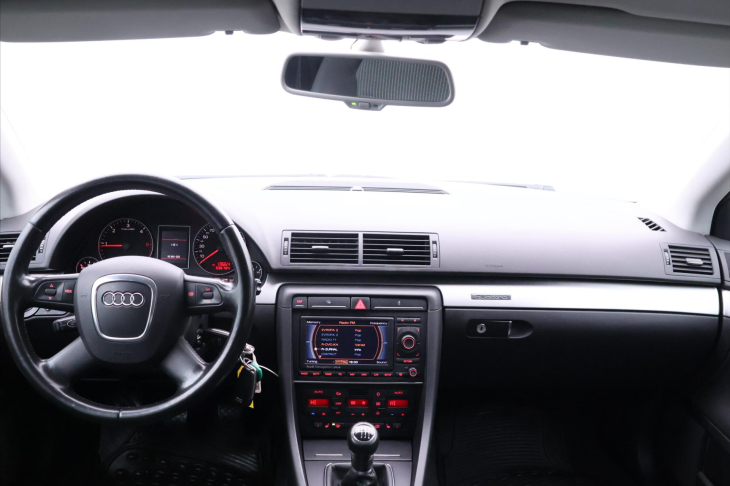 Audi A4 3,0 TDI 171kW Quattro CZ