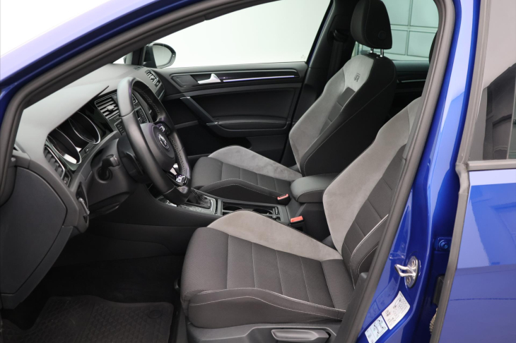 Volkswagen Golf 2,0 TSI R 221kW 4Motion DSG