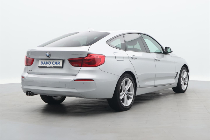 BMW Řada 3 2,0 320d 140kW xDrive CZ Sport-line