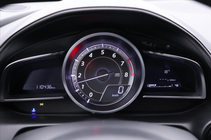 Mazda CX-3 2,0 Skyactiv-G120 Revolution