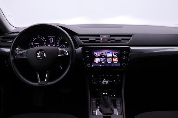 Škoda Superb 2,0 TDI 110kW DSG Navi LED