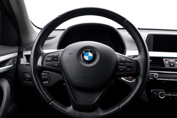 BMW X1 1,5 18i sDrive Advantage