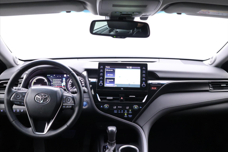 Toyota Camry 2,5 HEV Aut. CZ Executive DPH
