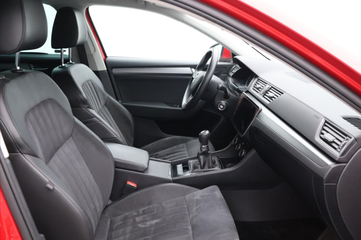 Škoda Superb 2,0 TDI 140kW CZ Style Kůže