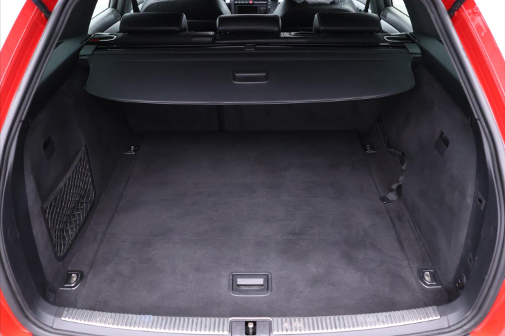 Audi A4 2,7 TDI 132kW S-Line Xenon