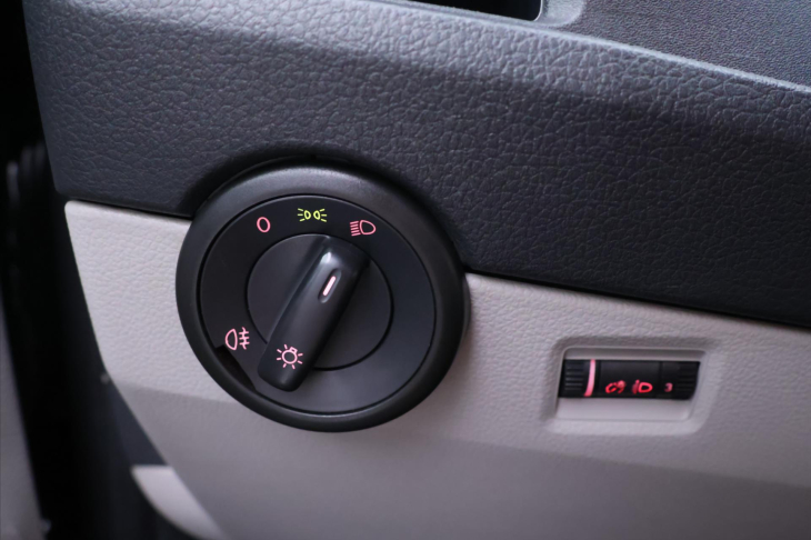 Volkswagen Caravelle 2,0 TDI 150kW Comfortline 9Míst